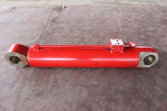 點擊查看詳細信息<br>標題：230截割頭升降油缸 閱讀次數：1787