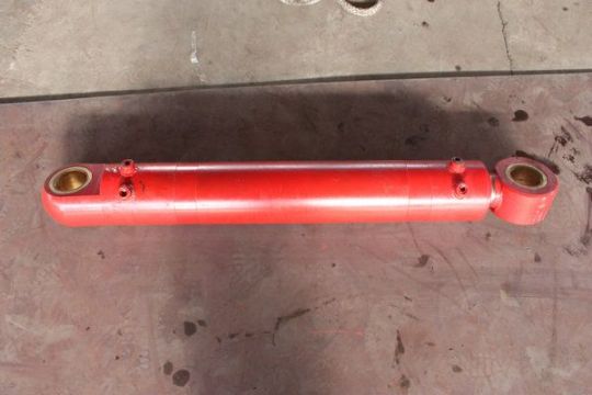 點擊查看詳細信息<br>標題：230截割頭回轉油缸 閱讀次數：1818